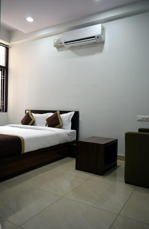 Oyo 6697 Hotel Green Lemon Jaipur Bagian luar foto