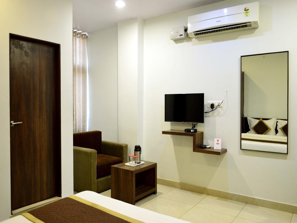 Oyo 6697 Hotel Green Lemon Jaipur Bagian luar foto