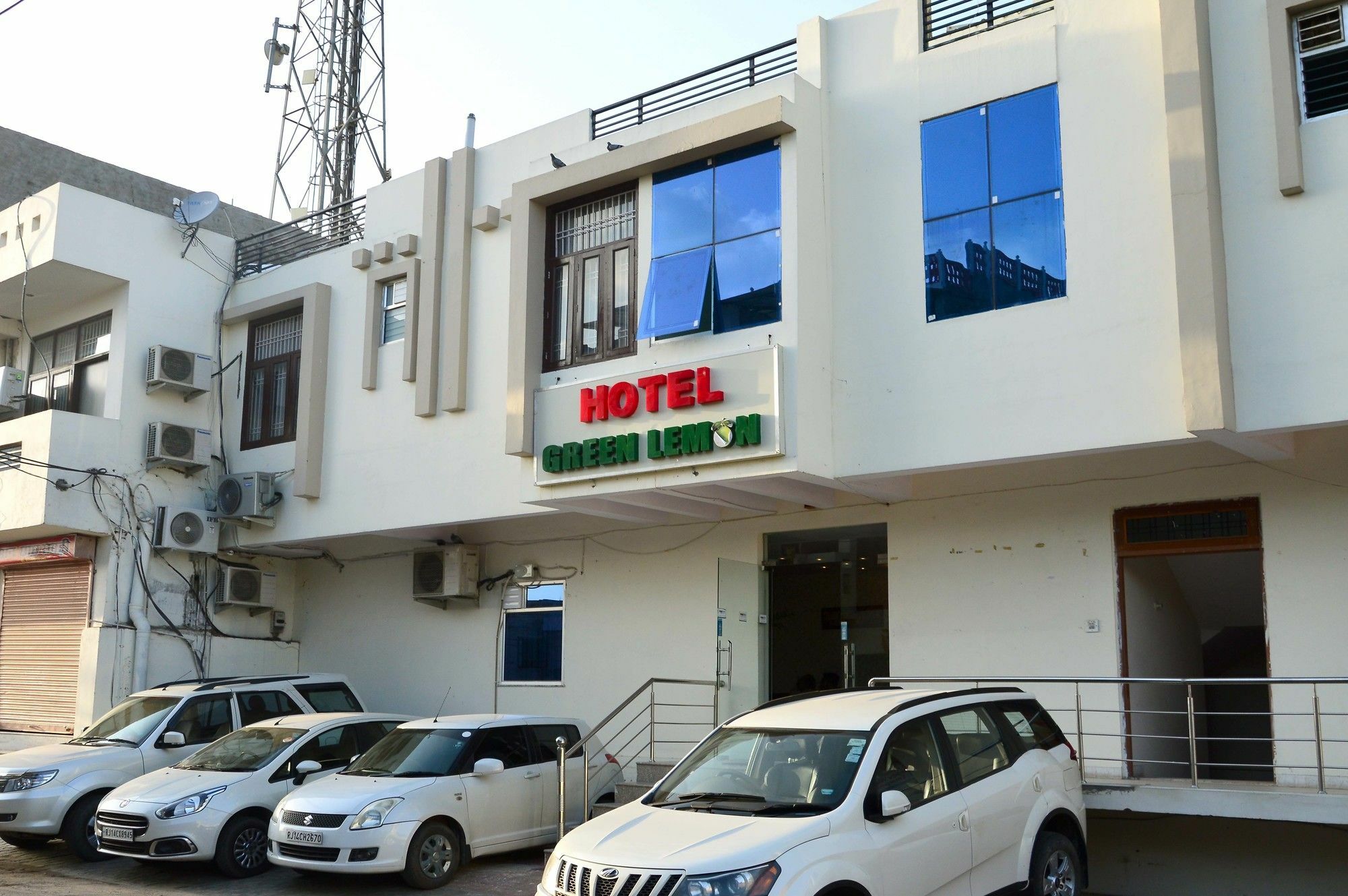 Oyo 6697 Hotel Green Lemon Jaipur Bagian luar foto